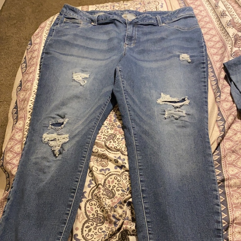 Maurices jeans short length used